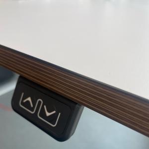 Eliot Tisch  von Smartfurniture 