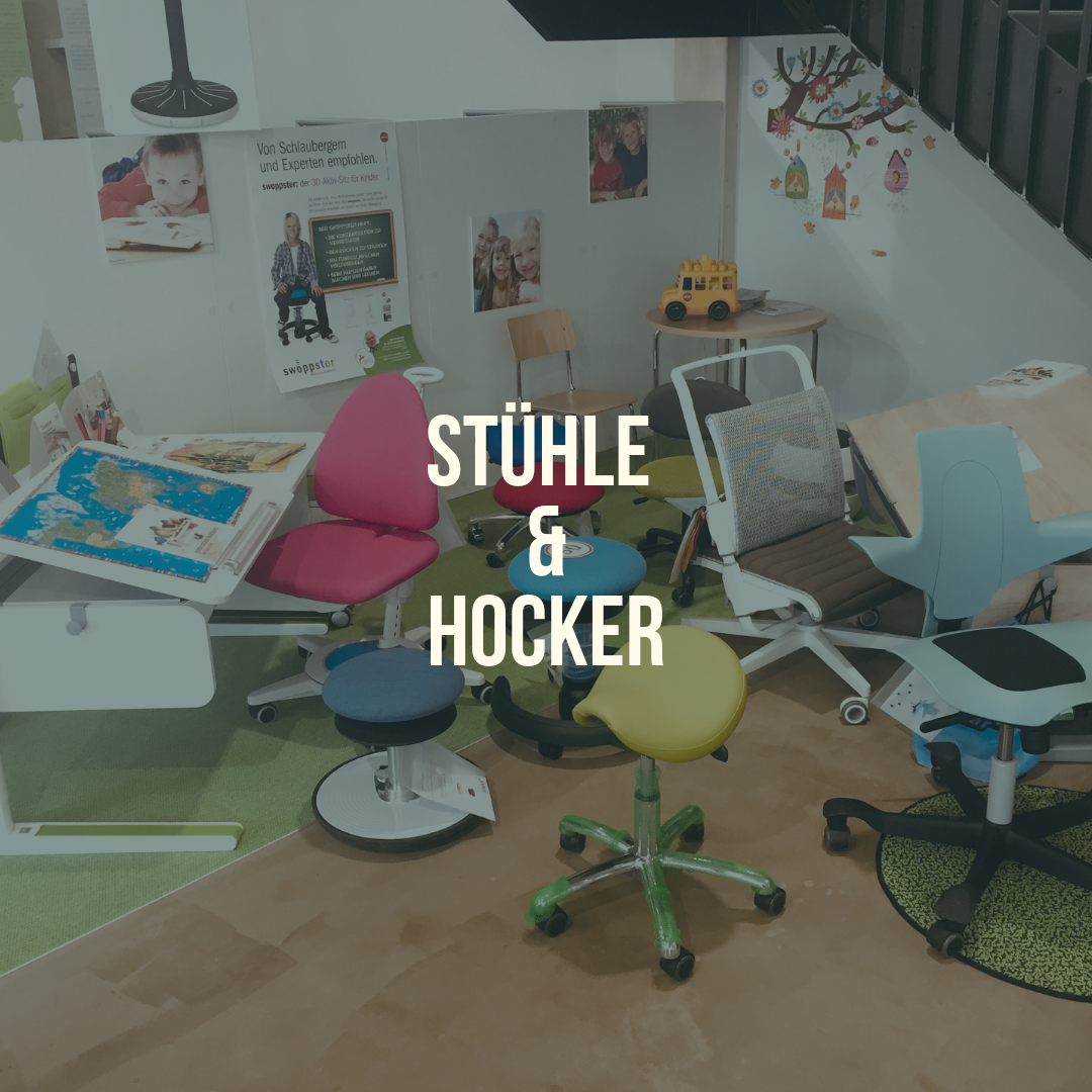 Stühle und Hocker